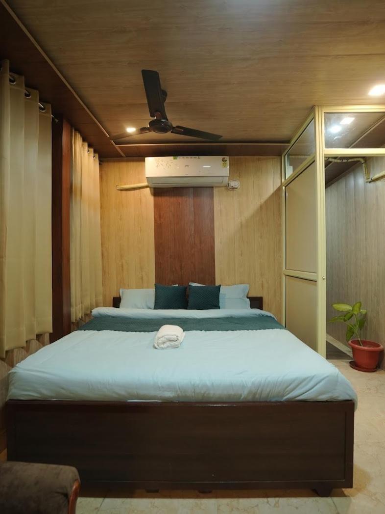 Yes Retreat Rishikesh Hotel Bagian luar foto