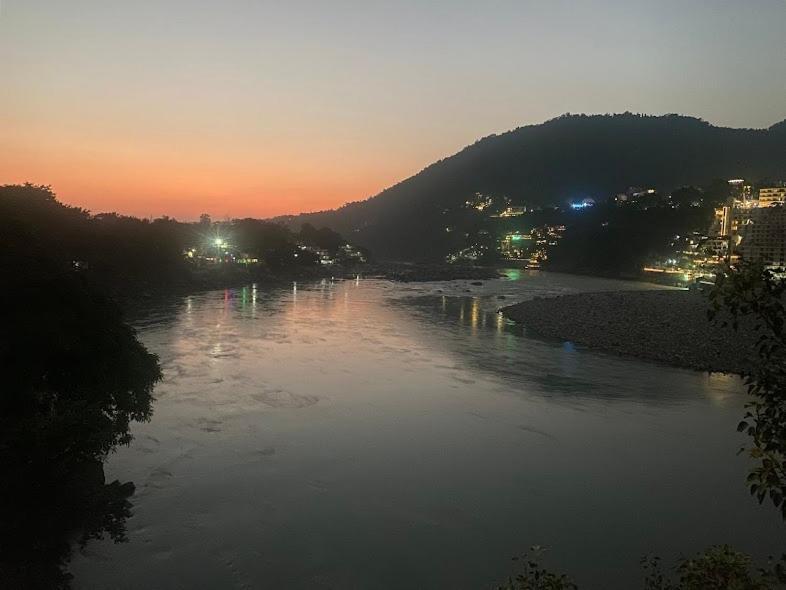 Yes Retreat Rishikesh Hotel Bagian luar foto